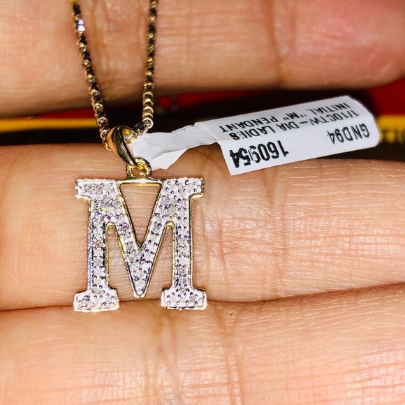 10k solid gold real diamond M initial pendant FREE appraisal best Christmas gift - Picture 7 of 8